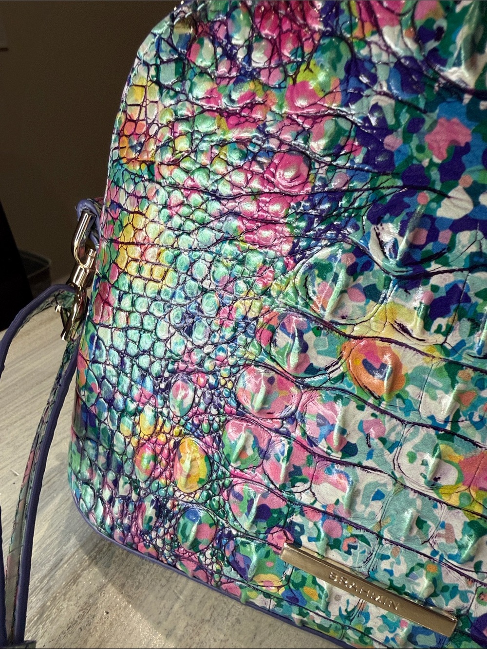 Brahmin Small Georgina Ditsy Spring Melbourne Daisy Embossed Leather Crossbody - Picture 4 of 12